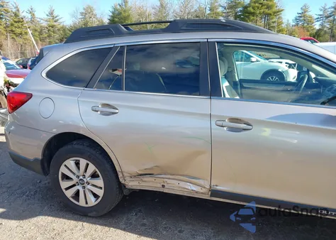 2017 Subaru Outback 2.5I Premium z USA, uszkodzony, nr VIN 4S4BSACC5H3279532